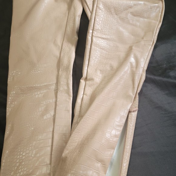 JluxLabel Beige Croc-Patterned High-Waisted Pants - Picture 3 of 4